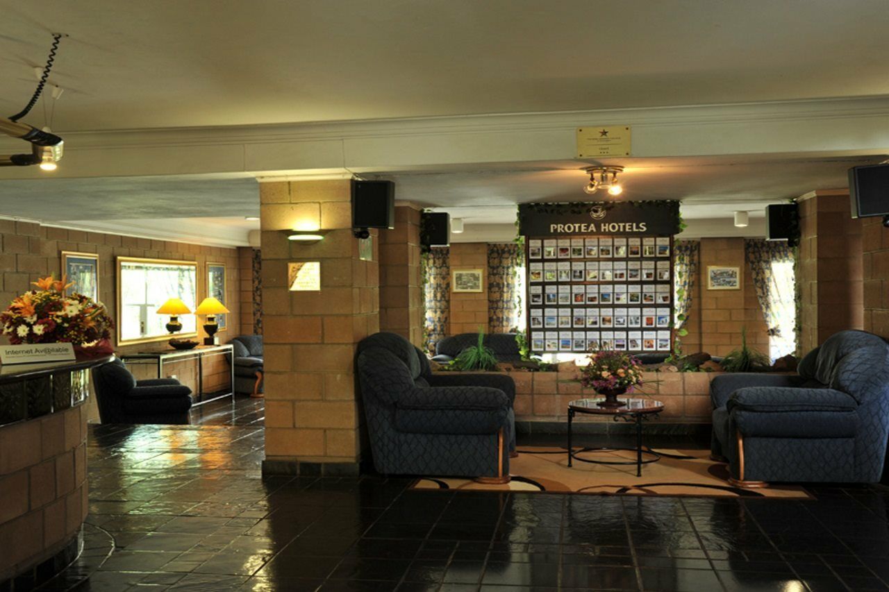 Protea Hotel by Marriott Klerksdorp Exteriör bild